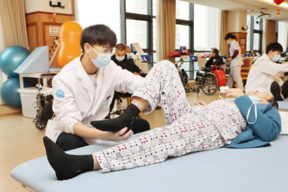 提供术后疲劳管理与精力恢复支持服务